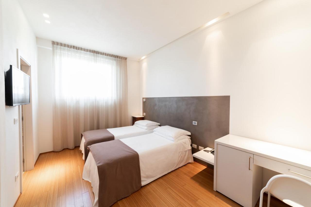 Hotel Country House La Radice Civitanova Marche Exterior foto